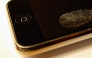 Should You Be Worried About Apple Having Your Fingerprints?