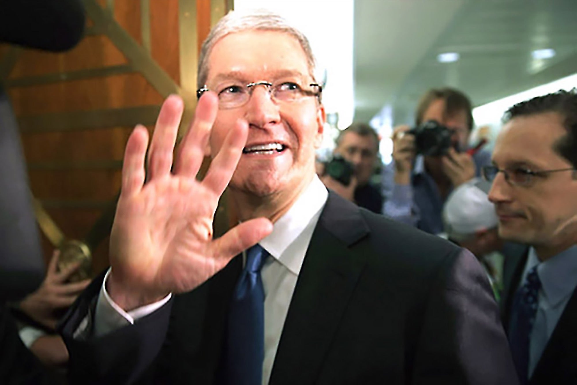 Lessons in Persuasion From Apple CEO Tim Cook