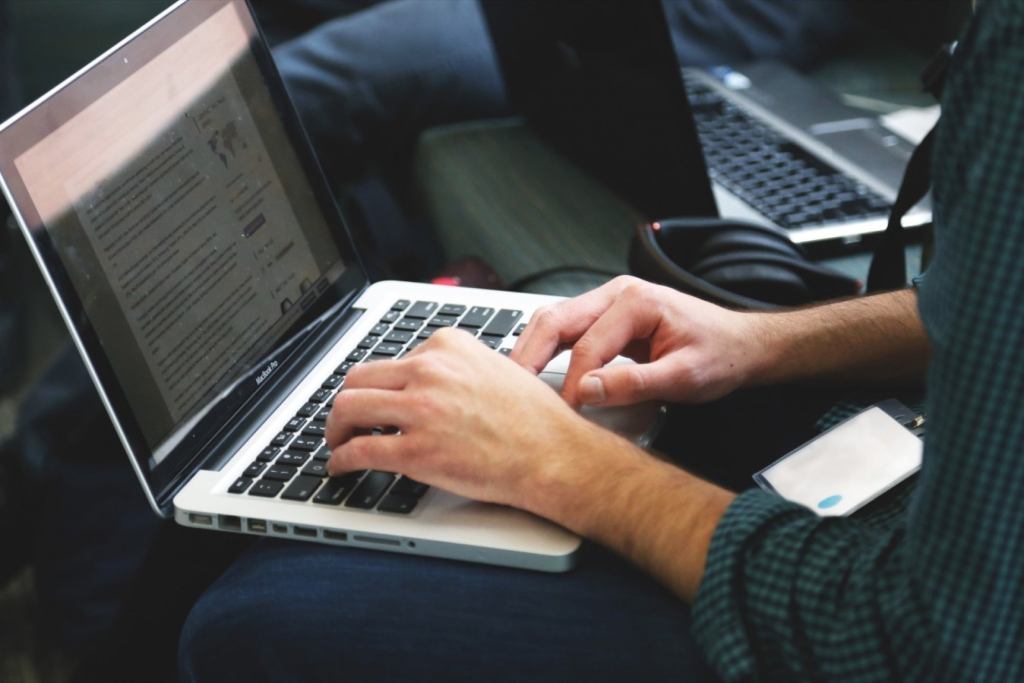 6 Keys to a Positive Online Presence and Reputation