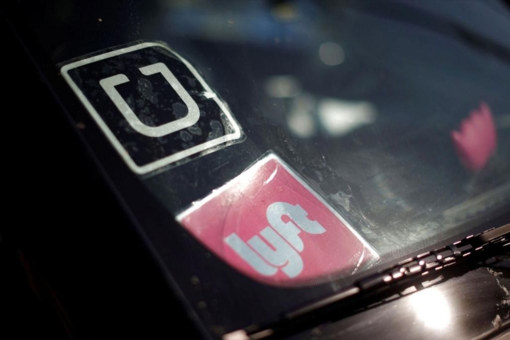 Uber, Lyft Set to Defend Driver Settlements in Court