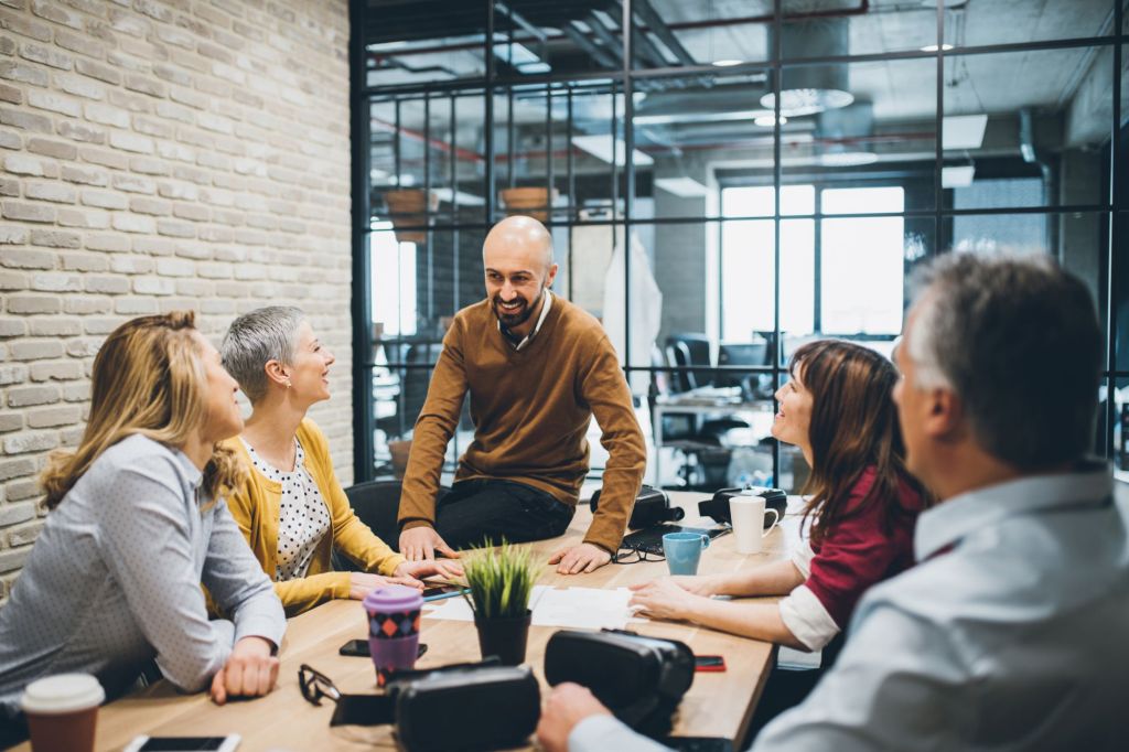 10 Proven Ways Good Leaders Build Trust With Their Employees (Infographic)