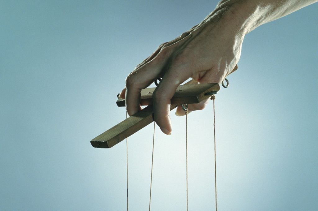 Less Control Images The Best Entrepreneurs Know When to Lose Control