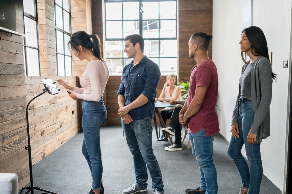 2500 Customer Why Your First 1,000 Customers Are Your Most Important