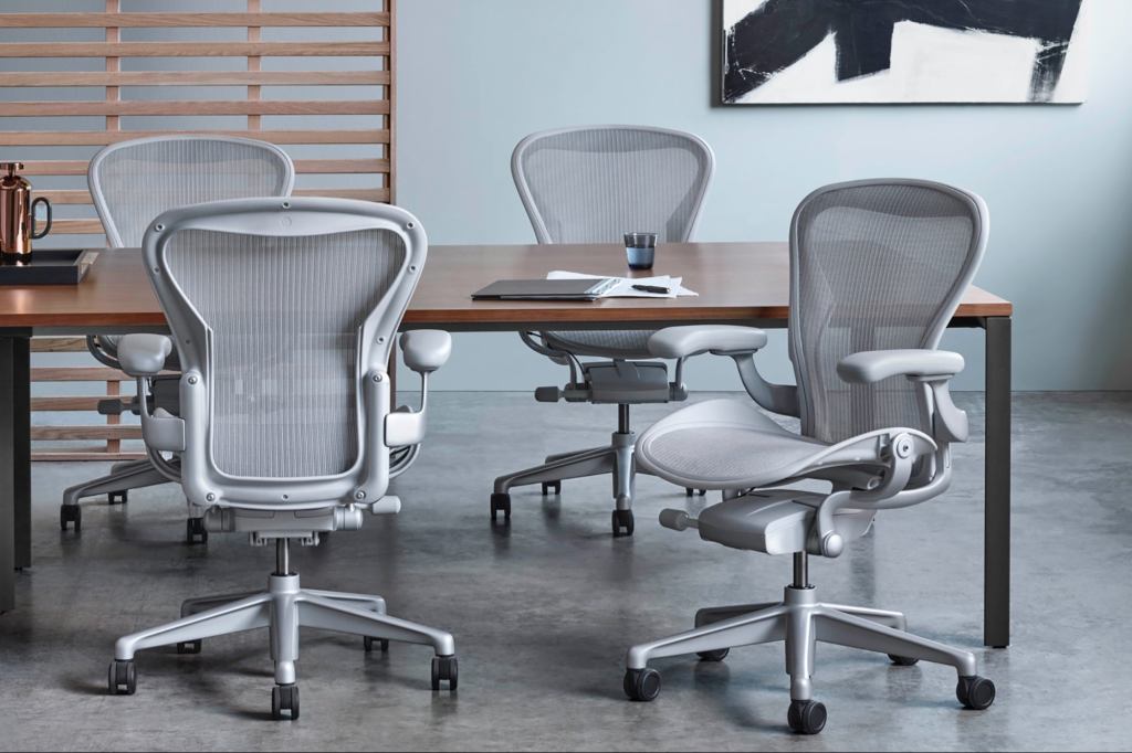 The Best Office Chairs for a Shorter Person to Sit and Fit In