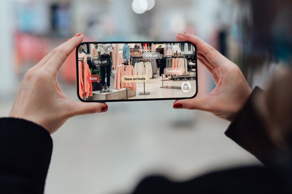 A Guide to Using Augmented Reality for Ecommerce and Retail