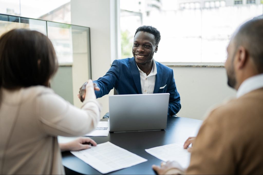 Build Lasting Customer Relationships With These 3 Tips