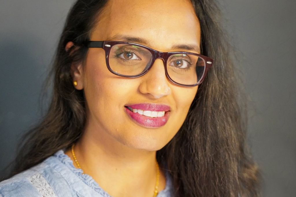 Heena Ruffer This consultant made $100k+ last year without pitching. How Fiverr's ...