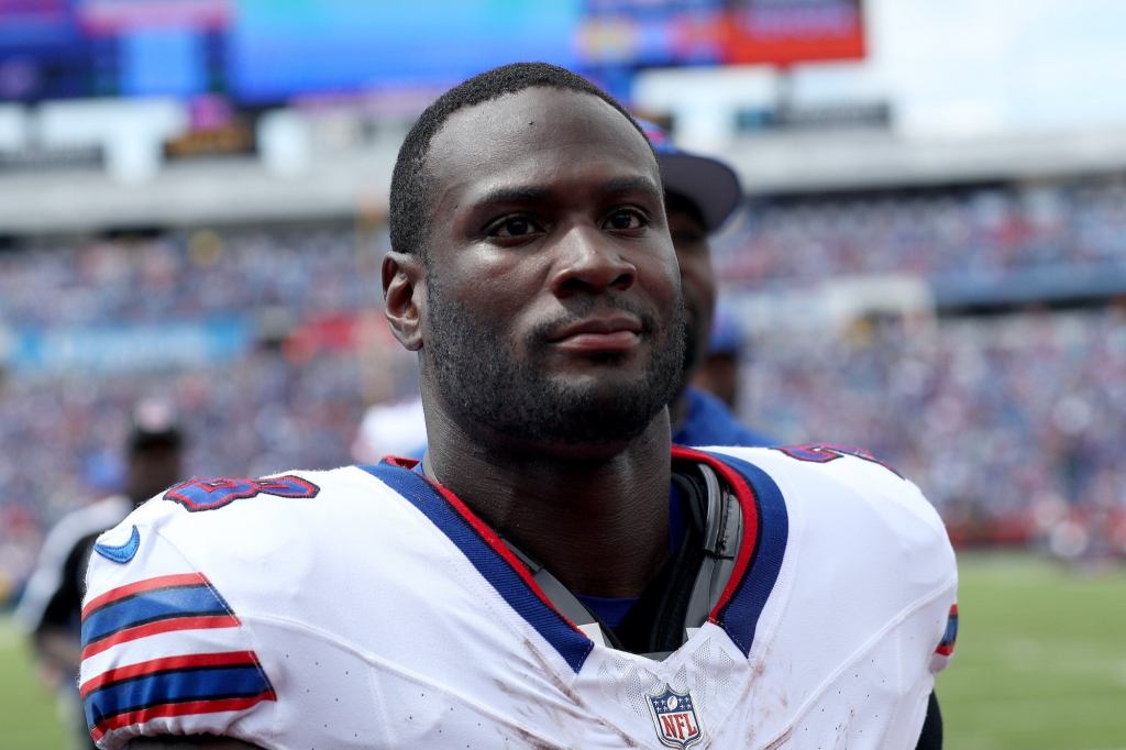 NFL Running Back Latavius Murray Has a Game Plan for His Community