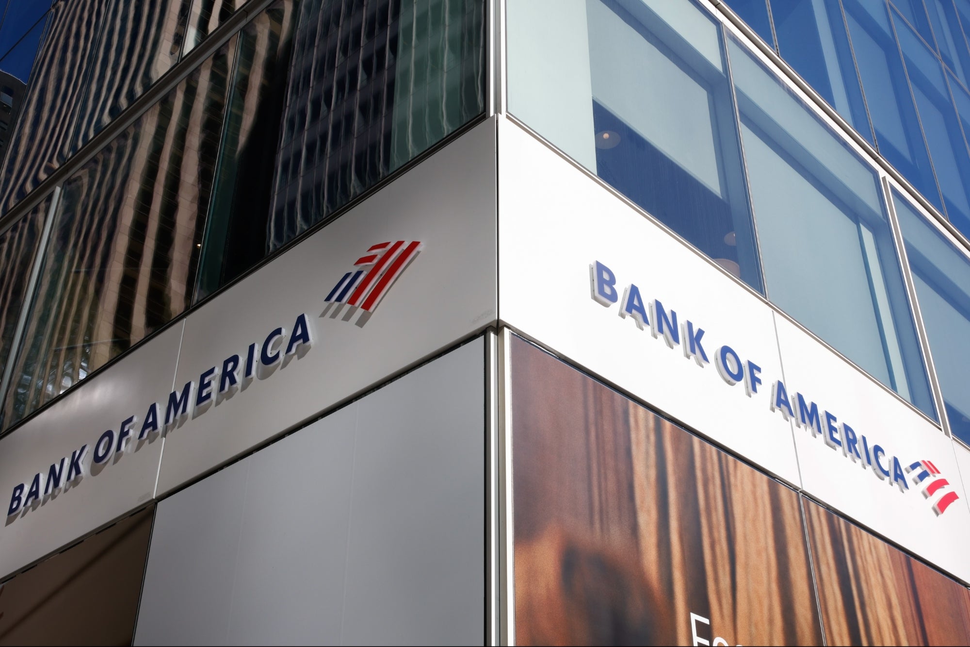 Bank of America Enforces Junior Banker 80-Hour Max Workweek