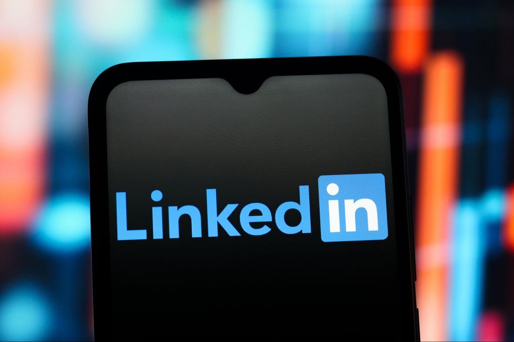 Organic Reach On LinkedIn Is Cratering. Here's How To Revive Yours