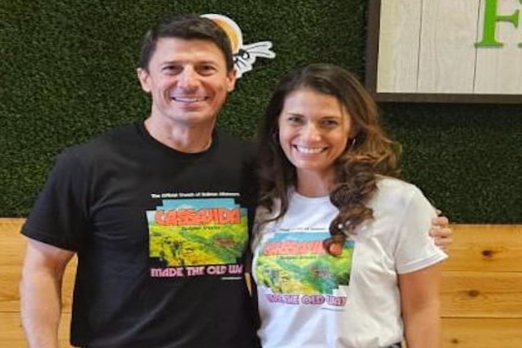 Siblings' Tasty Side Hustle Became an 'Extremely Rewarding' Business Expecting $500,000 Revenue