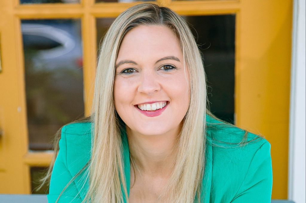 Her Online Business Makes Over M in Revenue — How She Did It Her Online Business Makes Over M in Revenue — How She Did It