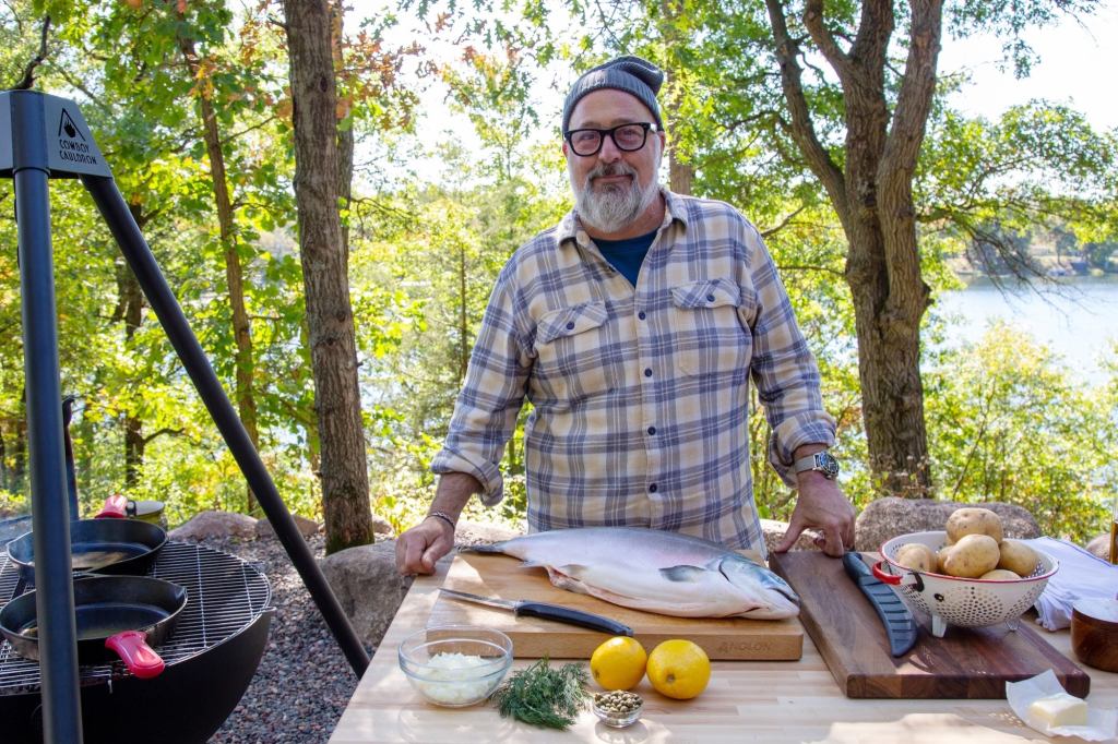 Andrew Zimmern’s ‘Blue Food Cookbook’ Rescues Dinner and the Planet