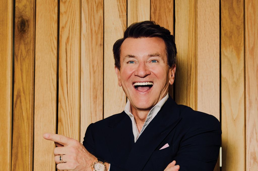 Here's Exactly How to Score an Investment From Shark Tank's Robert Herjavec