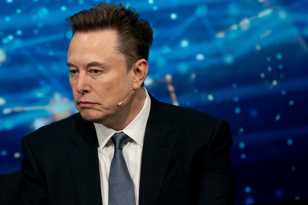Elon Musk Says AI and Robotics Will Make Money 'Irrelevant'