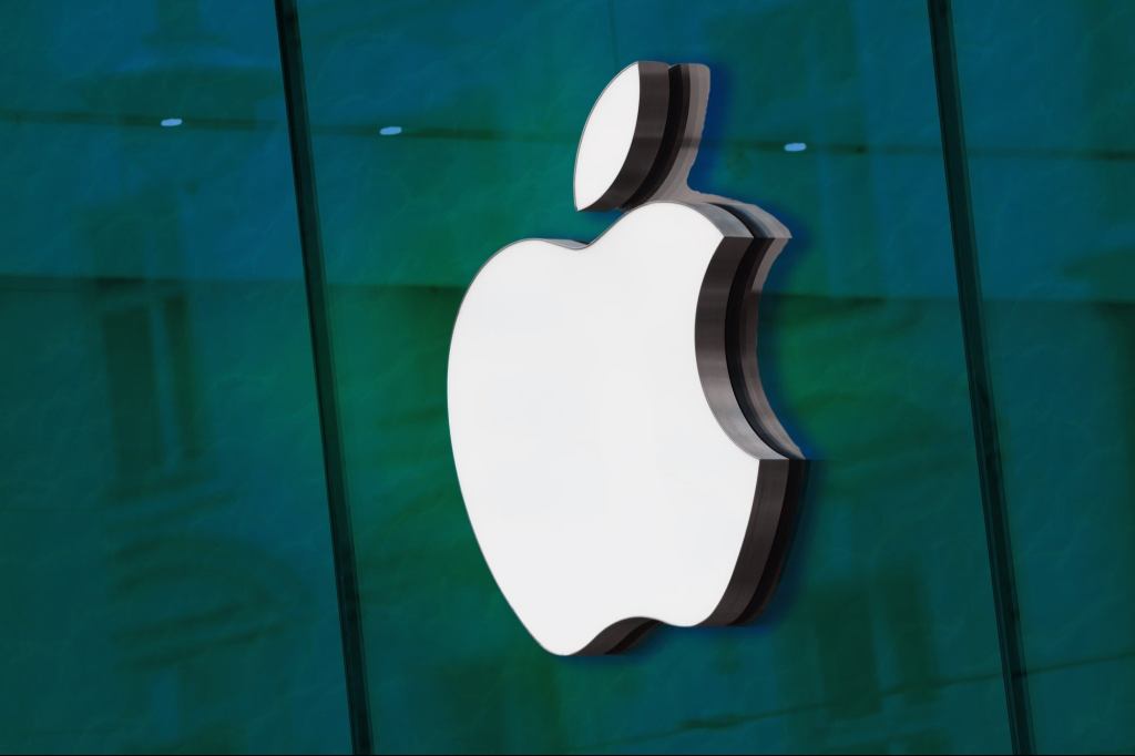 Apple Is Secretly Developing an AI Pin Apple Is Secretly Developing an AI Pin