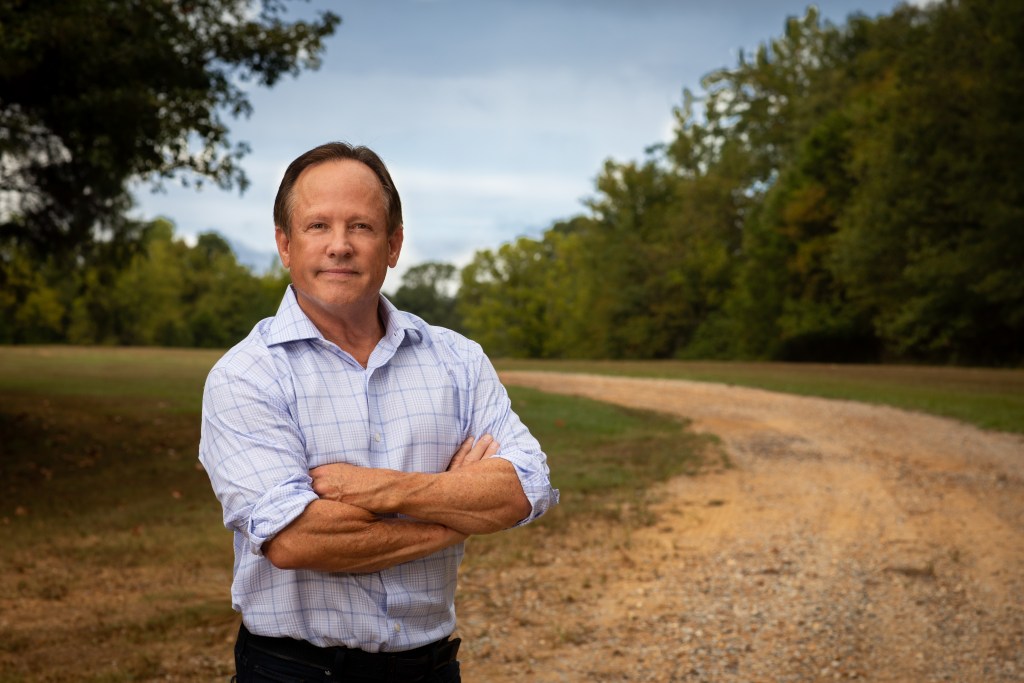 He Started a Business With $850 and Grew It to $2.5 Billion — After This Make-or-Break Moment