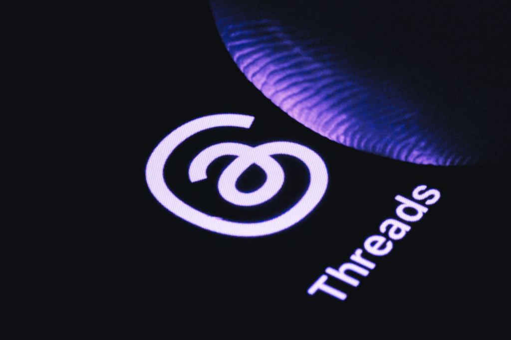 Threads Turns 'Dear Algo' Meme Into Official Feature After Users Wouldn't Stop Complaining