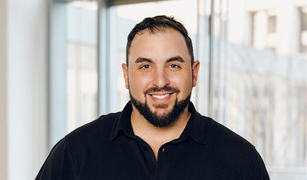 This Dad’s Side Hustle Led to  Million a Year: ‘My Only Startup Costs Were a Laptop and Internet’