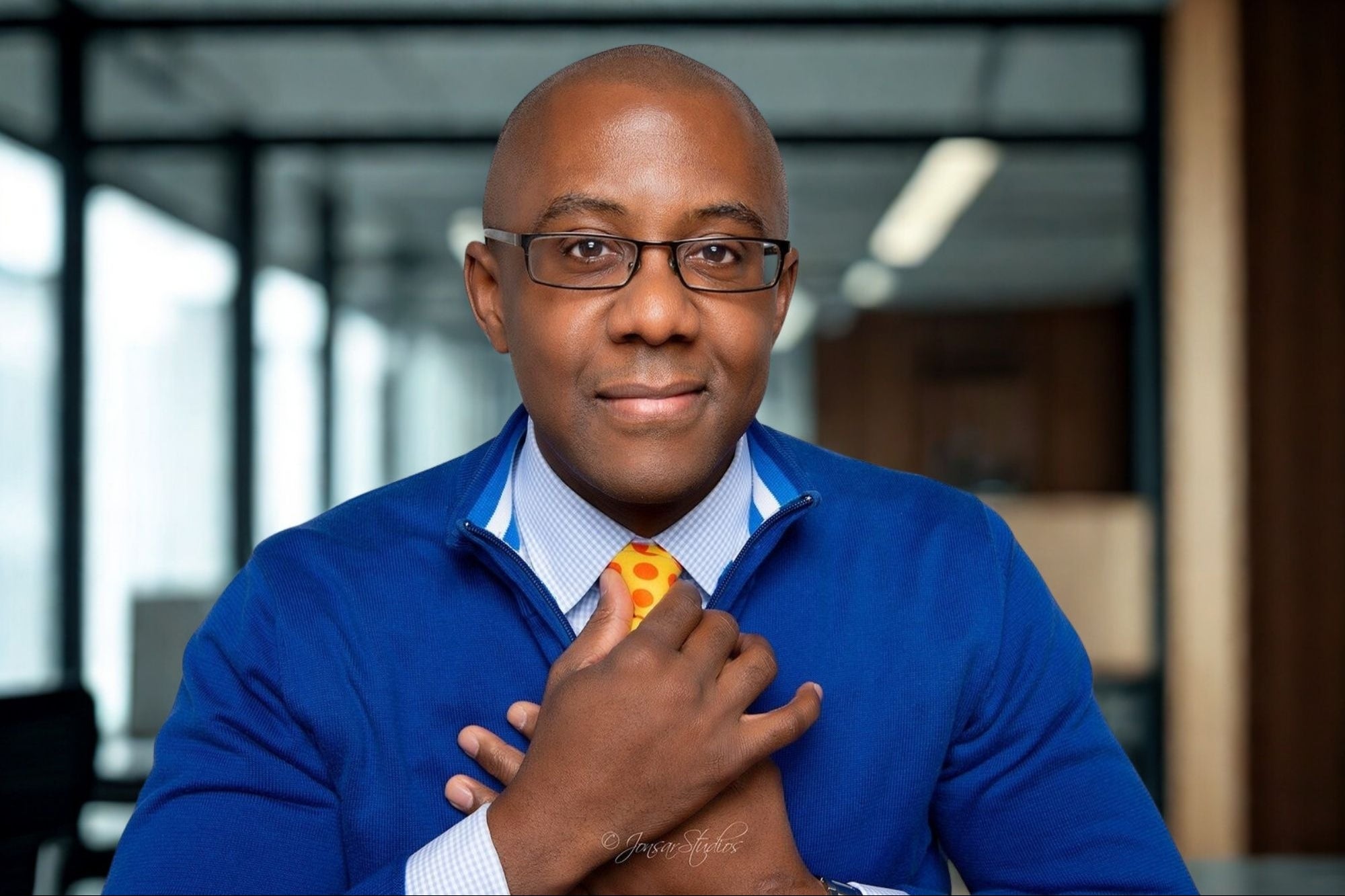 Free Webinar | April 9: How to Build Your Own 6-Figure Business — No Employees Required!