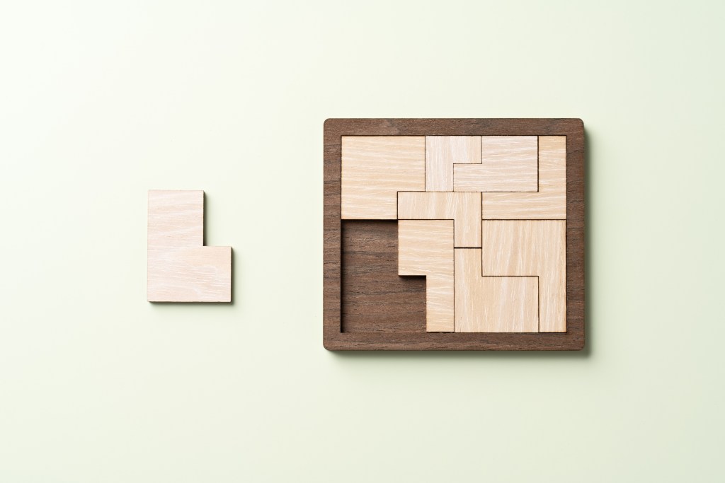 He's LinkedIn's First Puzzlemaster. Here's How His Games Benefit Their Business - and Your Brain.