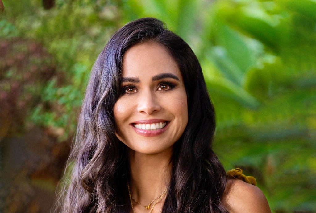 She Was a Broke Backpacker Surviving On Oranges - Now She Runs a Wellness Empire. Here's How.