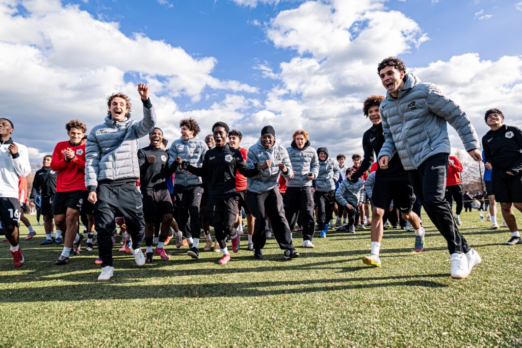 This College Student Launched His Business When He Was 16. Now It's Making Mid-Five Figures Every Month and Growing: 'You Can Not Quit'