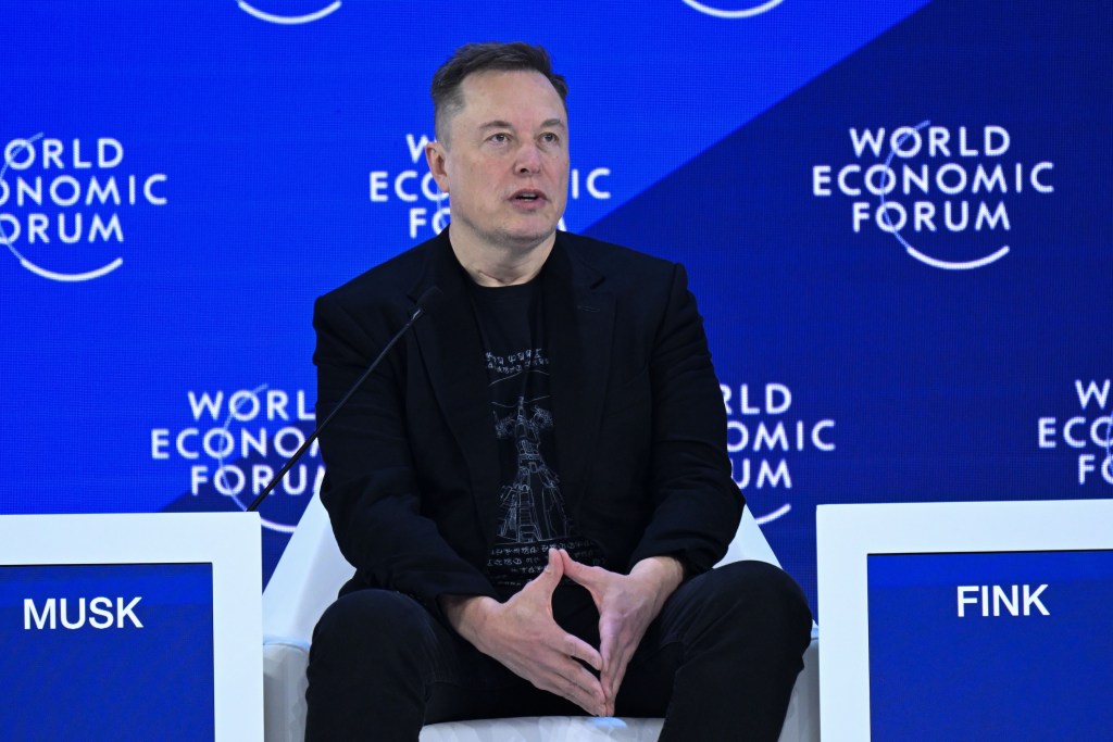 يقرأ Elon Musk شخصيًا جميع طلبات التوظيف في SpaceX
