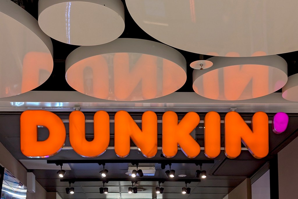 Watch Out Tim Hortons — Dunkin’ Returns to Canada 8 Years After a $16.4 Lawsuit Forced Them to Leave the Country