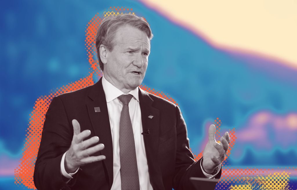 Bank of America’s CEO Reads 5 Newspapers, Responds to Email and Works Out — All Before 7 a.m.