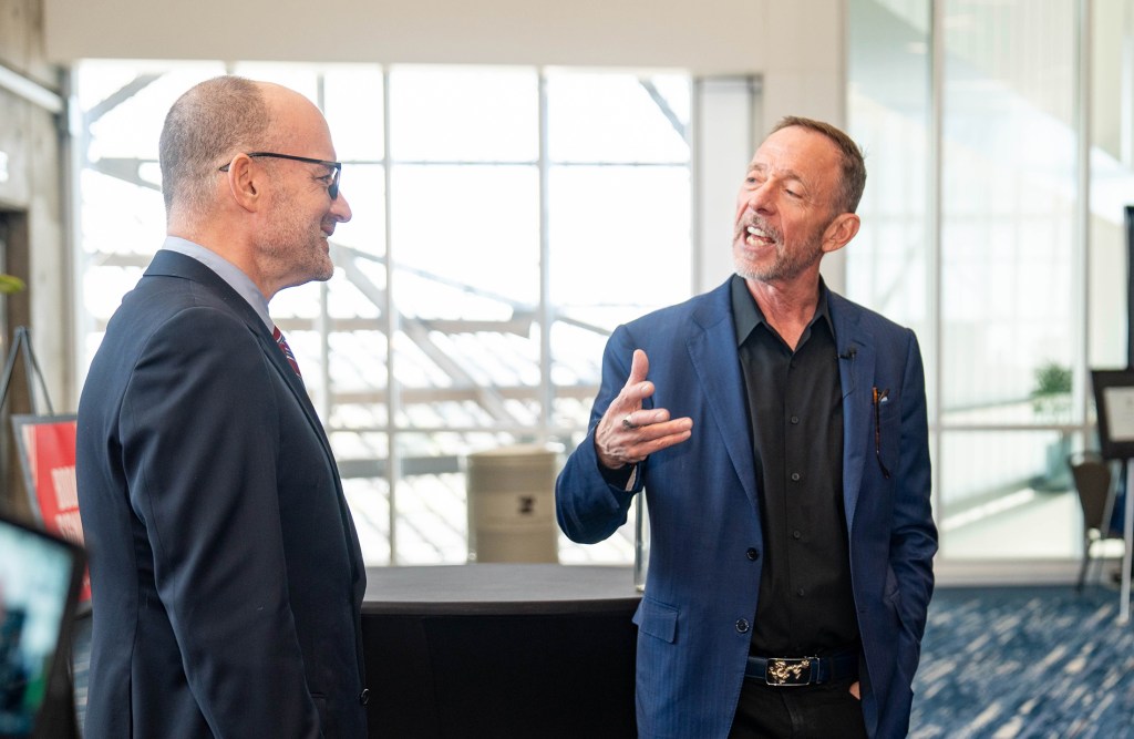 Want Someone’s Attention? Just Use These Three Magic Phrases from Master Negotiators