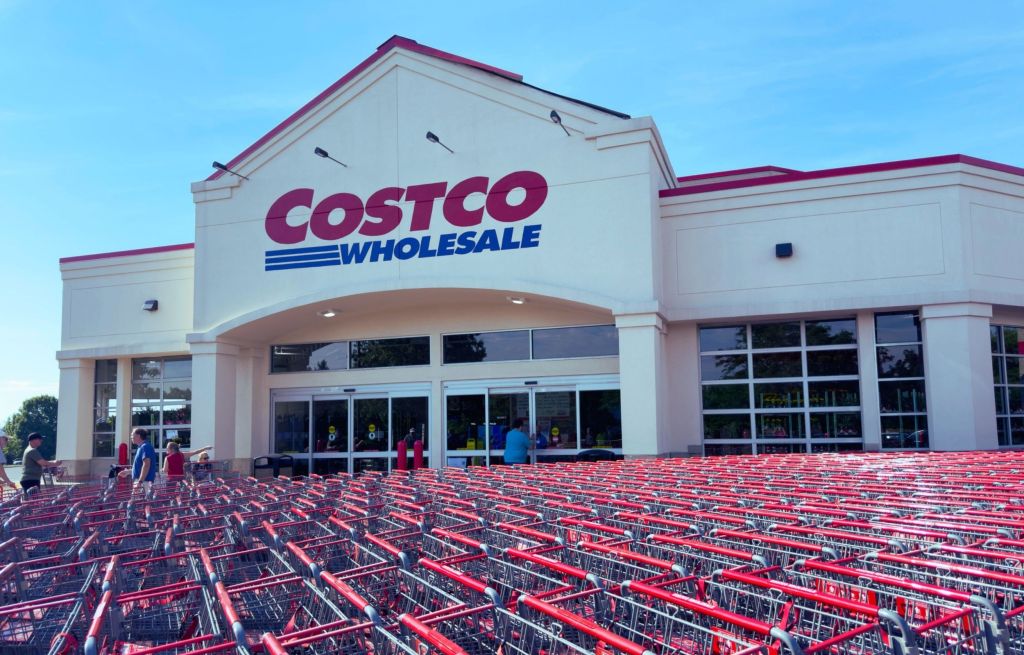 This Costco Cashier Started Gathering Carts in the Parking Lot for $5.85 an Hour...