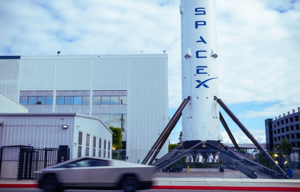 Investors Say a SpaceX-Tesla Merger Is No Longer a Question of If. It’s a Question of When.