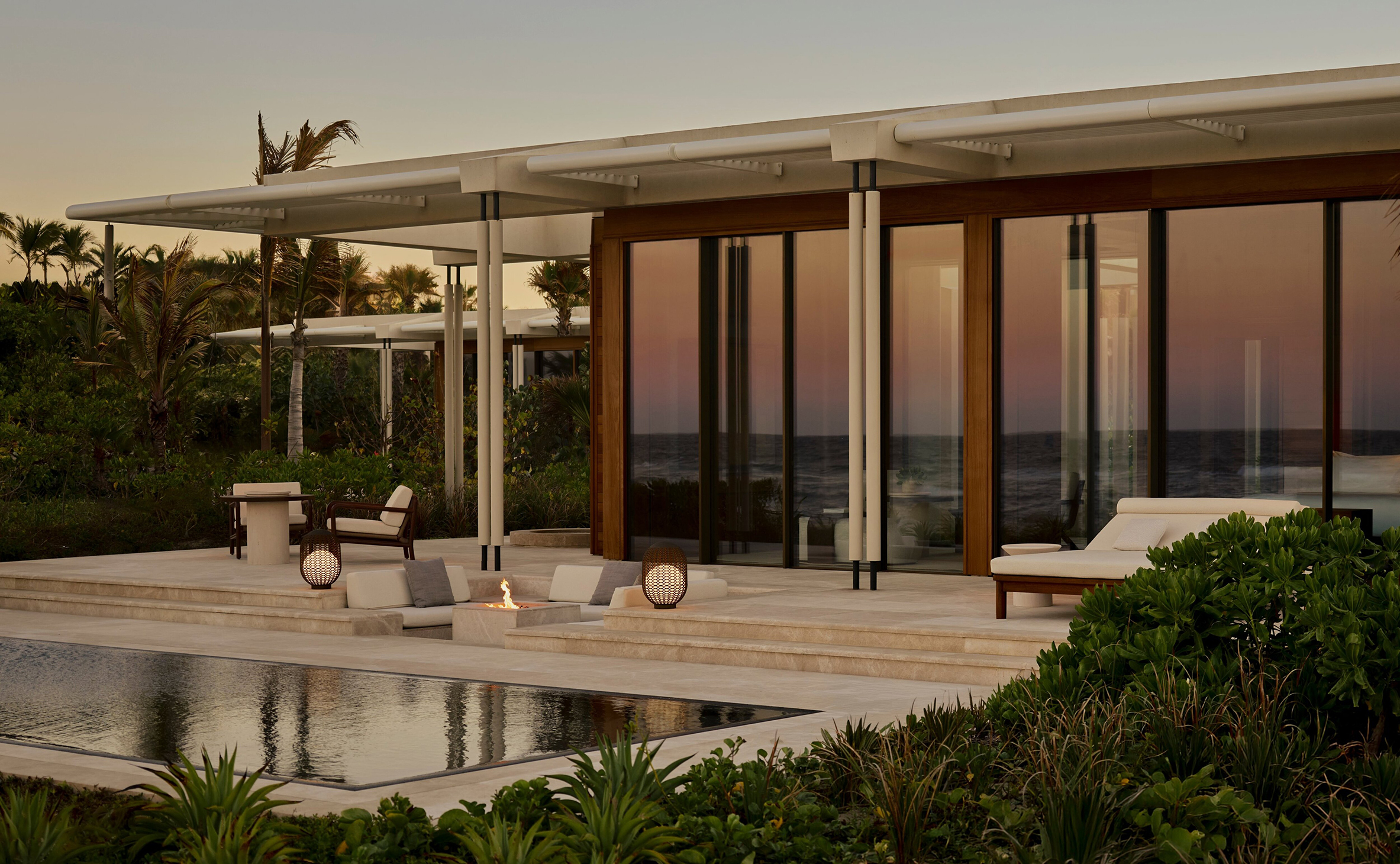 A YouTube Luxury Hotel Reviewer Claims a New Resort ‘Called the Police on Me.’ The Hotel Tells a Different Story.