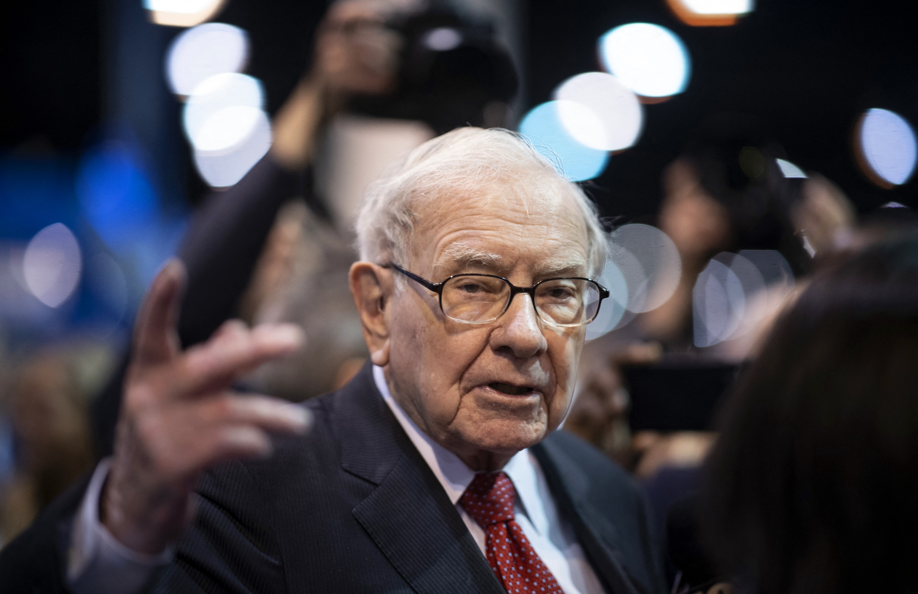 Warren Buffett Agreed to Mentor This NFL Player Within Hours of Meeting. Here’s What He’s Learned in 17 Years.