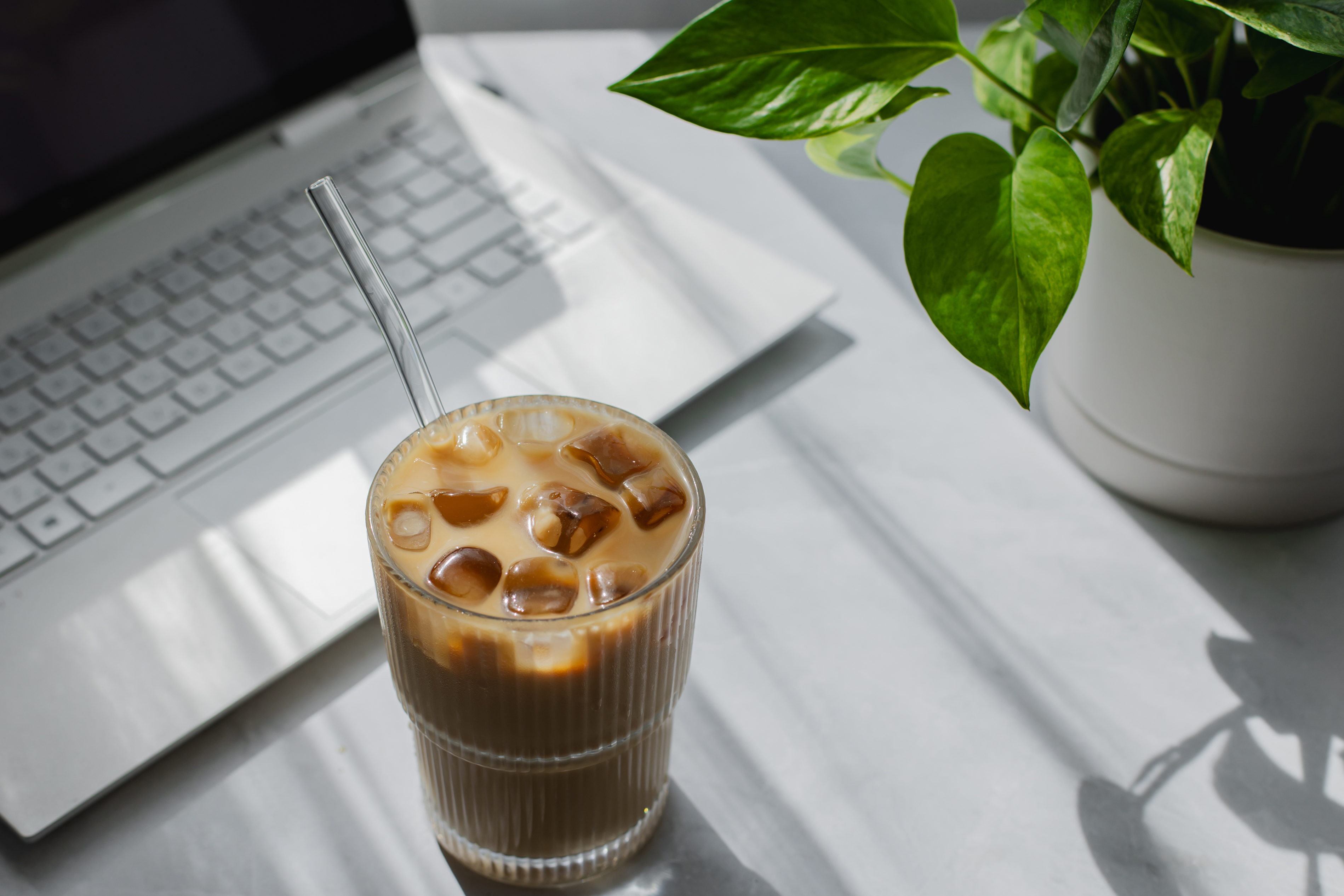 The Concept of Bringing Iced Coffee to a Job Interview Is Dividing Generations. A Career Expert Reveals an Even More ‘Awkward’ Mistake.