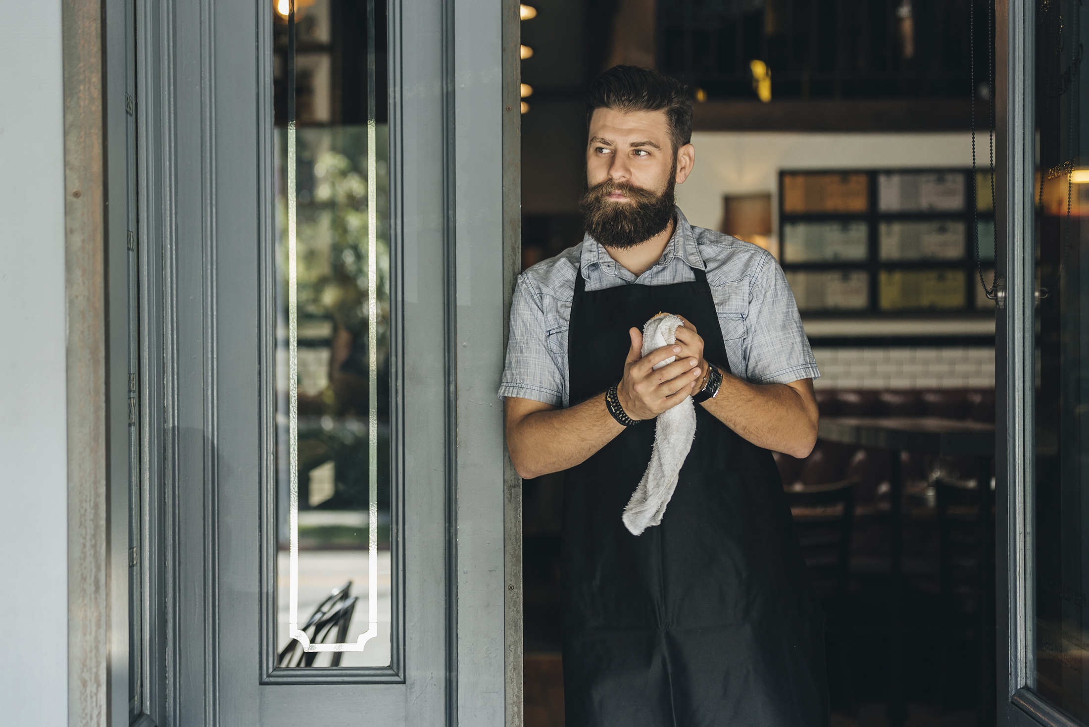 I Lost My Corporate Job While My Business Was Losing Money — Here’s 6 Lessons I Learned