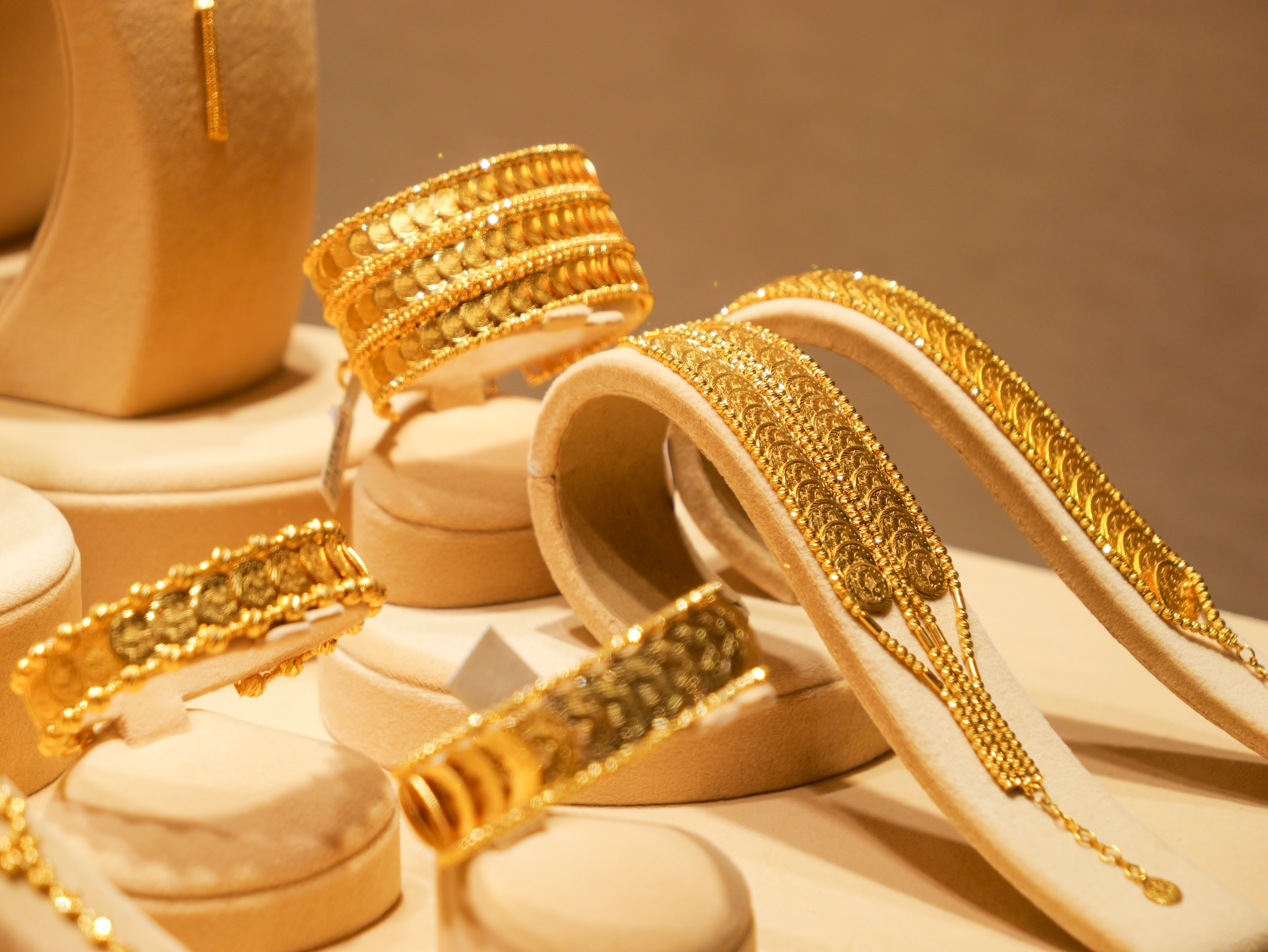 entrepreneur.com - Sherin Shibu - Forget Cash - Boomers Are Passing Down a $750 Billion Jewelry Jackpot