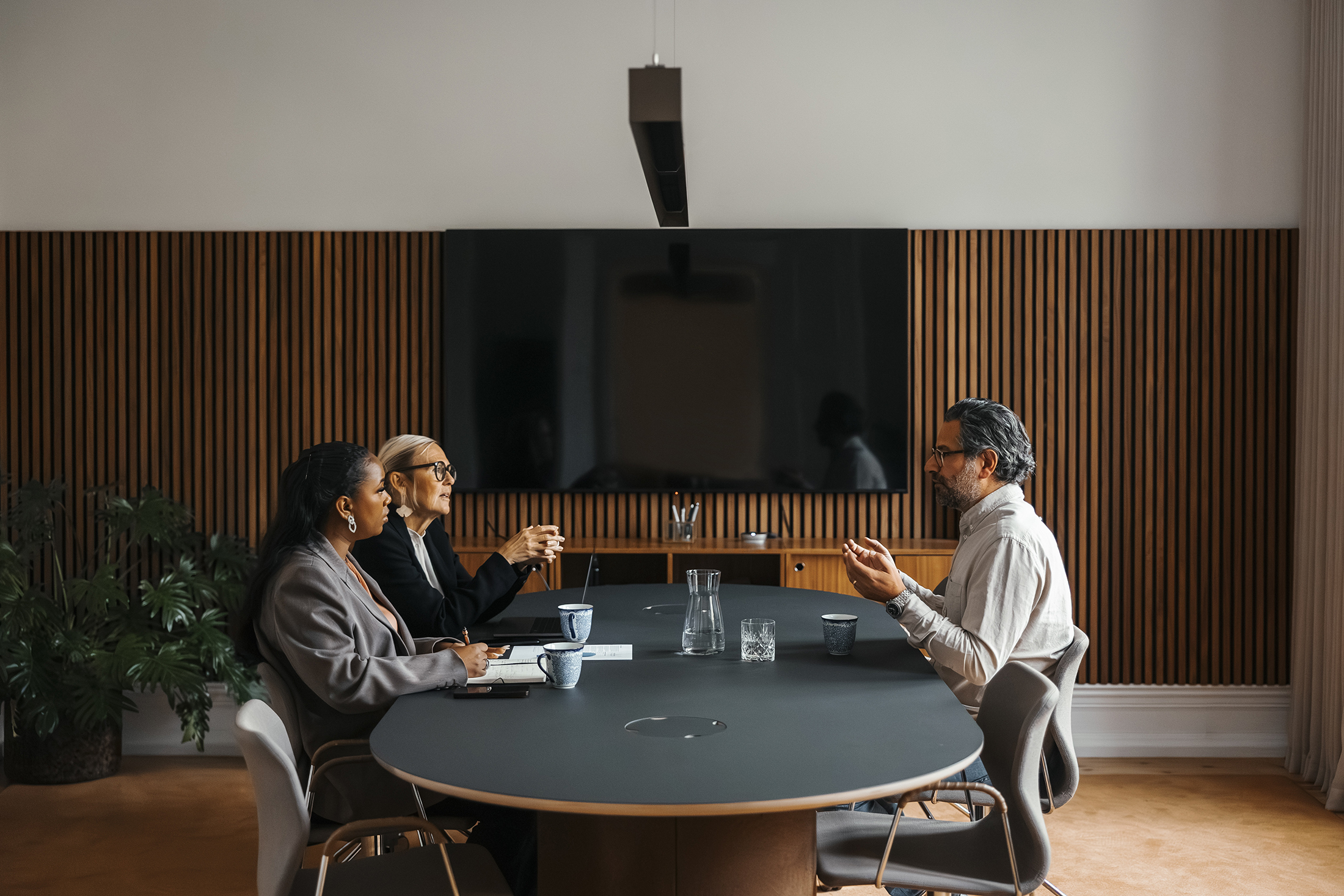 I’m an Executive Coach — These Are the 3 Leadership Instincts That Actually Cost You Job Offers