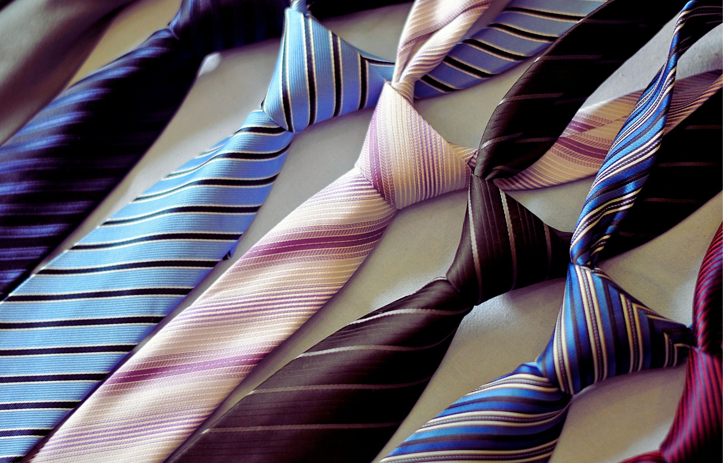 What a Simple Tie Taught Me About Winning Customers for Life